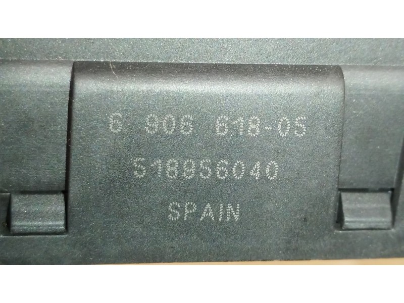 Recambio de caja reles / fusibles para bmw 5 (e60) 530 d referencia OEM IAM 6906618 S189S6040 6906619