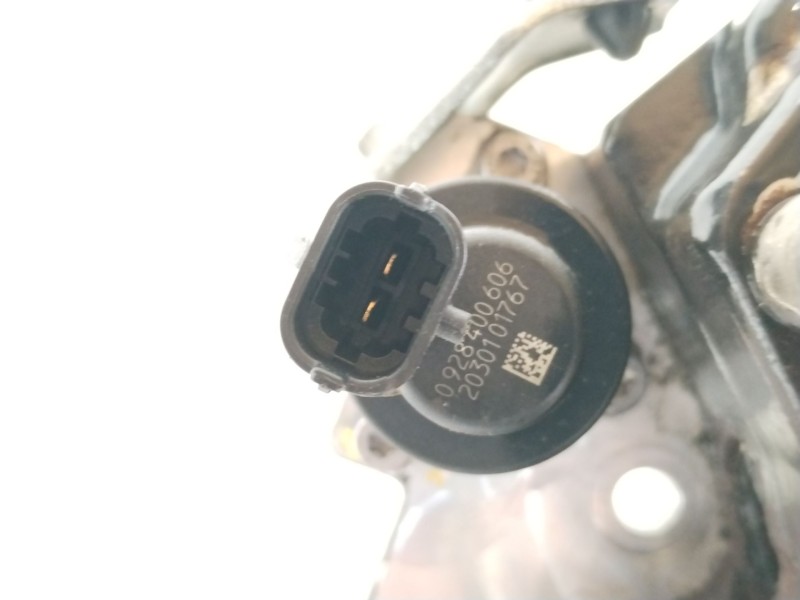 Recambio de bomba inyeccion para toyota auris (_e15_) 1.4 d-4d (nde150_) referencia OEM IAM 221000W010 0445010258 