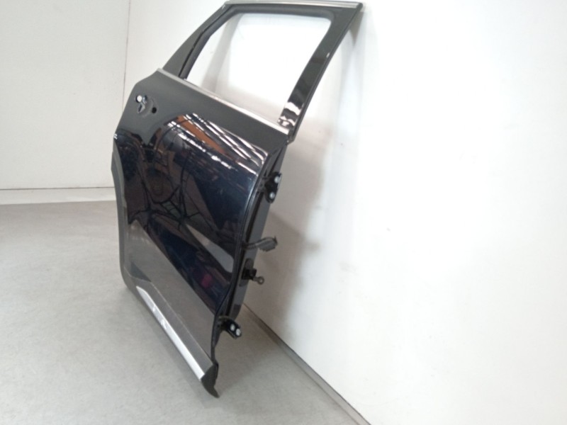 Recambio de puerta trasera derecha para kia sorento () referencia OEM IAM 77004P2000  
