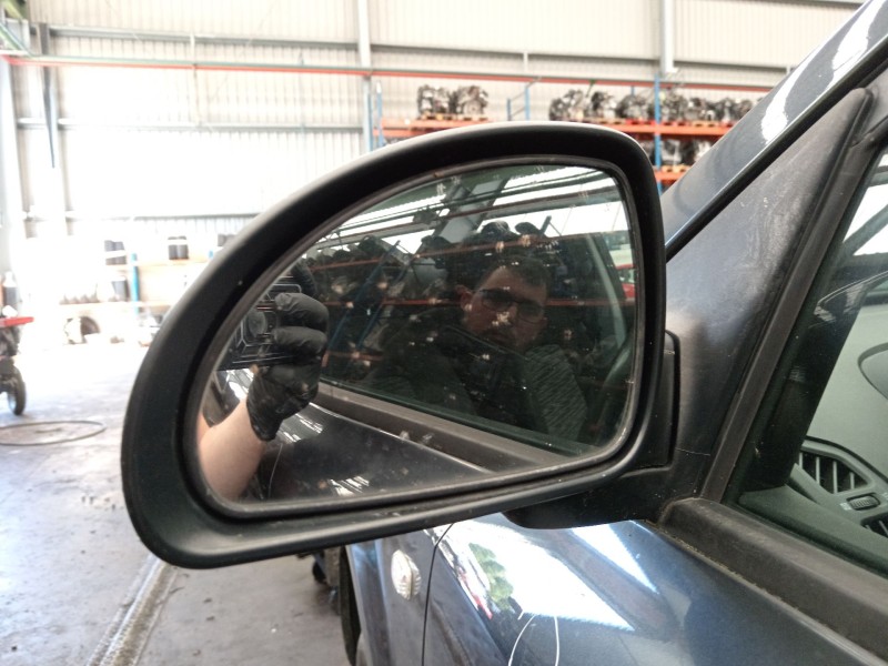 Recambio de retrovisor izquierdo para kia cee´d sw (ed) 1.6 crdi 90 referencia OEM IAM 876101H250  