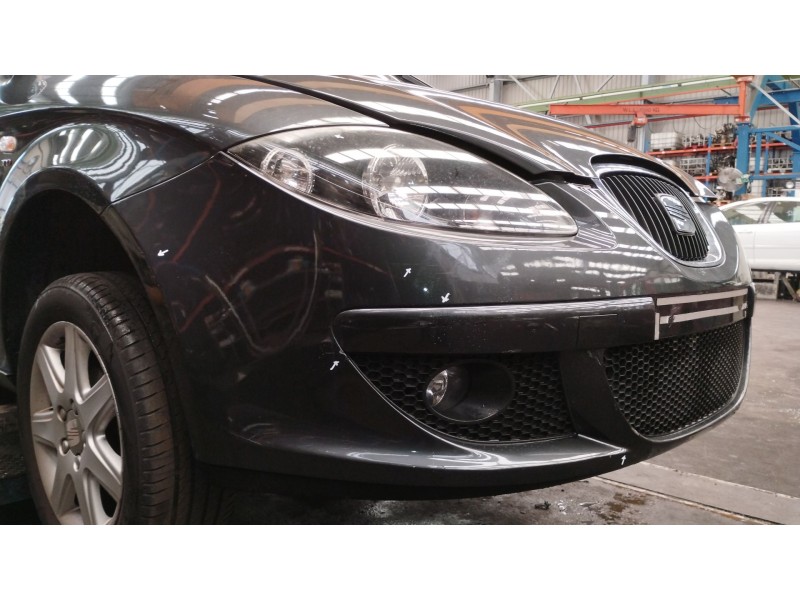 Recambio de paragolpes delantero para seat altea (5p1) 2.0 tdi 16v referencia OEM IAM 5P0807221  