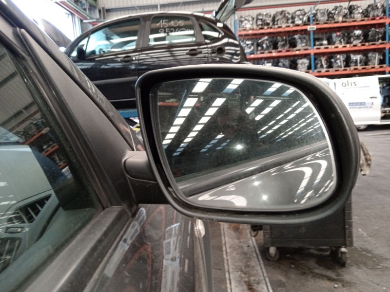 Recambio de retrovisor derecho para kia cee´d sw (ed) 1.6 crdi 115 referencia OEM IAM   