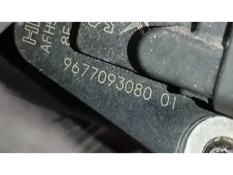 Recambio de caudalimetro para peugeot rifter 1.5 bluehdi 100 referencia OEM IAM 9677093080 AFH50M-27 