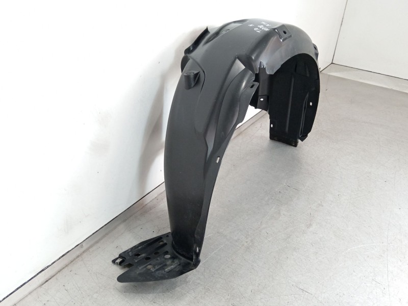 Recambio de paso de rueda trasero derecho para seat ibiza (kj1) fr referencia OEM IAM 6F0810970  