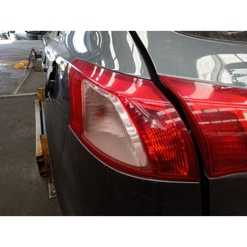 Recambio de piloto trasero izquierdo para mitsubishi lancer viii (cy_a, cz_a) 1.5 referencia OEM IAM 8330A277  