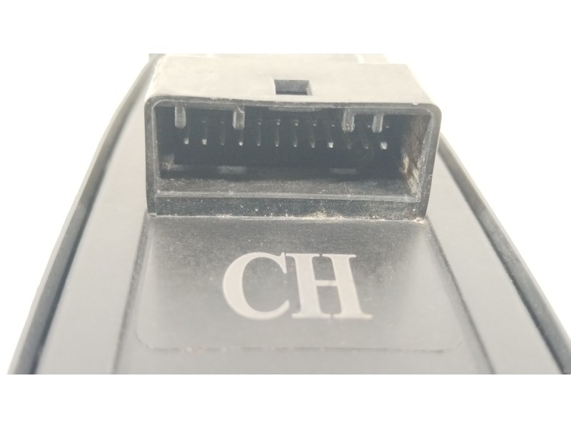 Recambio de mando elevalunas delantero izquierdo para nissan qashqai iii (j12) 1.3 dig-t referencia OEM IAM 254016UB3A  