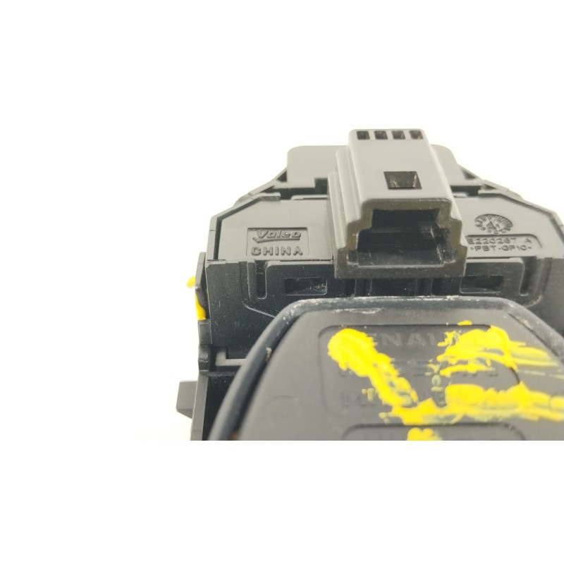 Recambio de mando elevalunas delantero izquierdo para nissan qashqai iii (j12) 1.3 dig-t referencia OEM IAM 254016UB3A  