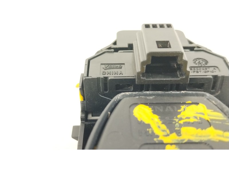 Recambio de mando elevalunas delantero izquierdo para nissan qashqai iii (j12) 1.3 dig-t referencia OEM IAM 254016UB3A  