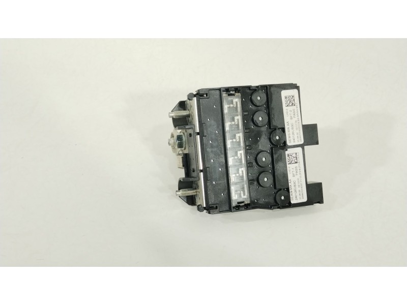 Recambio de caja reles / fusibles para nissan qashqai iii (j12) 1.3 dig-t referencia OEM IAM 240126UB3C  
