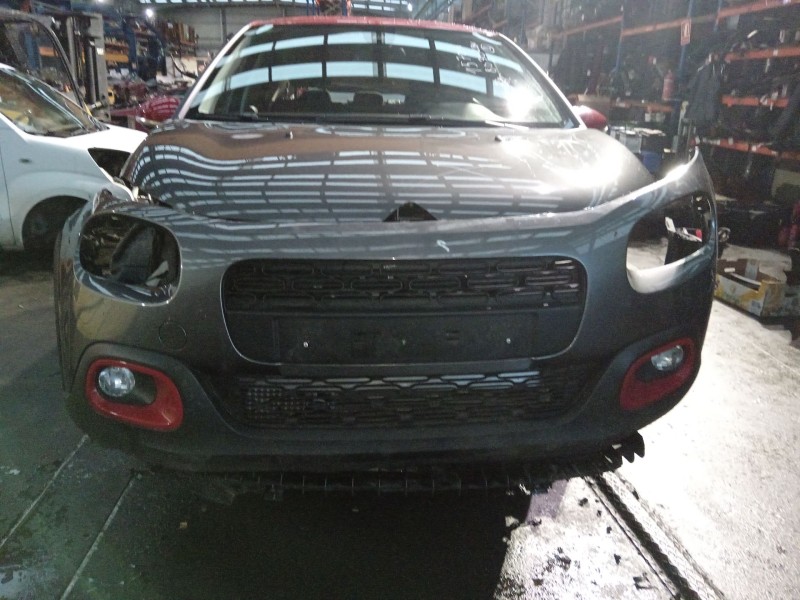 Recambio de paragolpes delantero para citroën c3 iii (sx) 1.2 thp 110 referencia OEM IAM 9813378877  