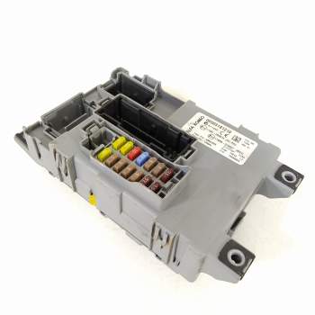 CAJA RELES / FUSIBLES 00505181210 28177152 