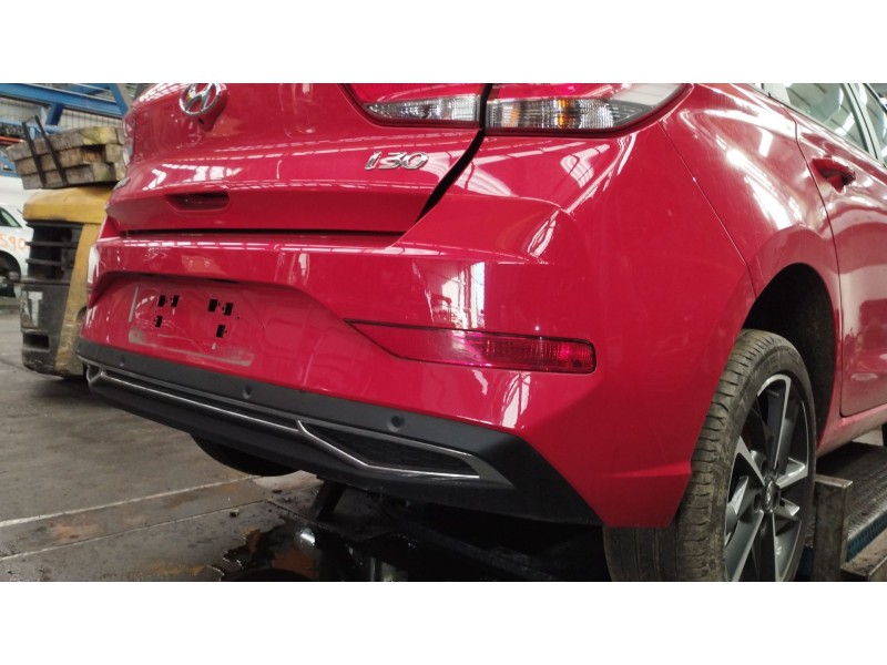 Recambio de paragolpes trasero para hyundai i30 (pde, pd, pden) 1.5 referencia OEM IAM 86611G4500  