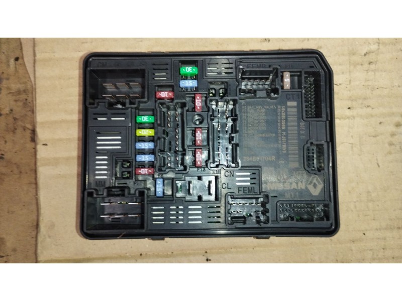 Recambio de caja reles / fusibles para renault clio v (b7_) 1.3 tce 130 (b7mf) referencia OEM IAM 284B61704R  