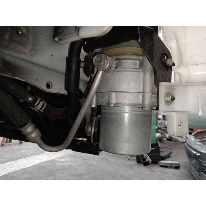 Recambio de bomba direccion para mazda 3 lim. (bl) 1.6 16v cat referencia OEM IAM BFD132600 118010396 Q3150984