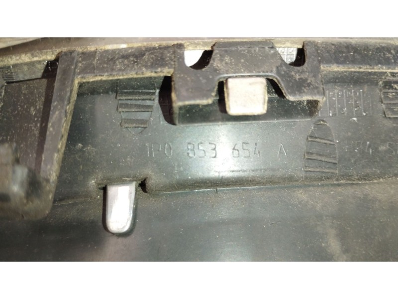 Recambio de rejilla delantera para seat leon (1p1) 1.6 tdi referencia OEM IAM 5P0853679A 1P0853654A 