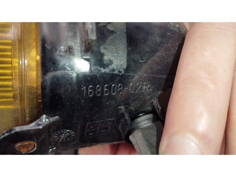 Recambio de faro antiniebla derecho para seat leon (1p1) 1.6 tdi referencia OEM IAM 16860802R  