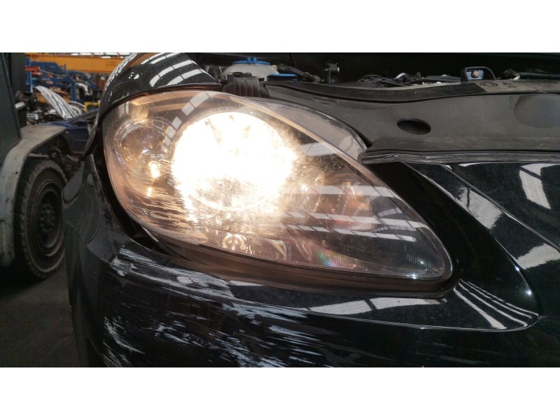Recambio de faro derecho para seat leon (1p1) 1.6 tdi referencia OEM IAM 89320109  