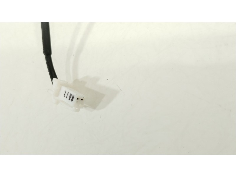 Recambio de enganche cinturon trasero derecho para hyundai i30 (pde, pd, pden) 1.5 referencia OEM IAM 89840G4000  