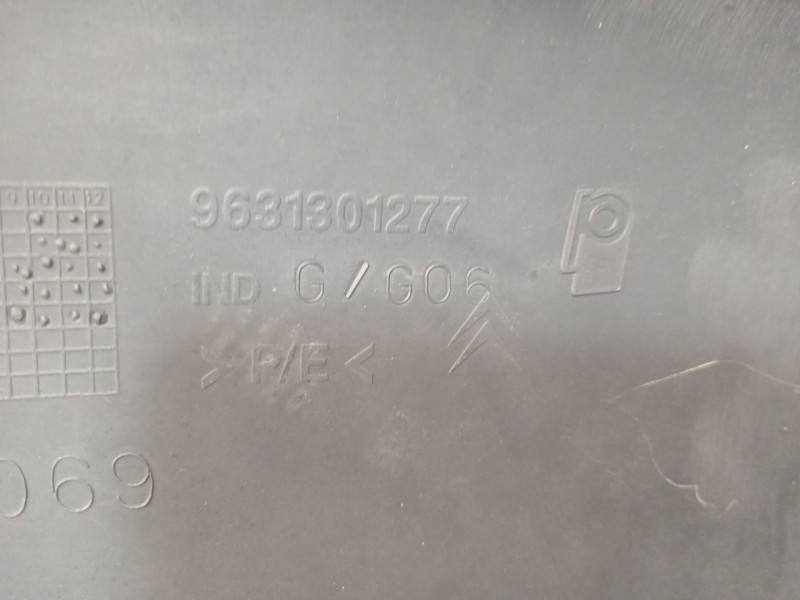 Recambio de paragolpes delantero para citroën xsara picasso (n68) 2.0 hdi referencia OEM IAM 9631301277  