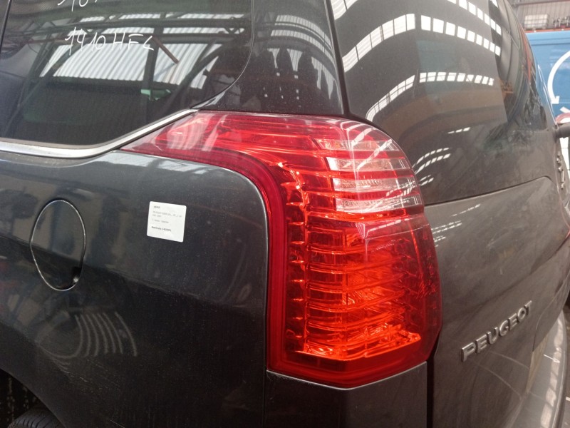 Recambio de piloto trasero izquierdo para peugeot 5008 (0u_, 0e_) 1.6 hdi referencia OEM IAM   