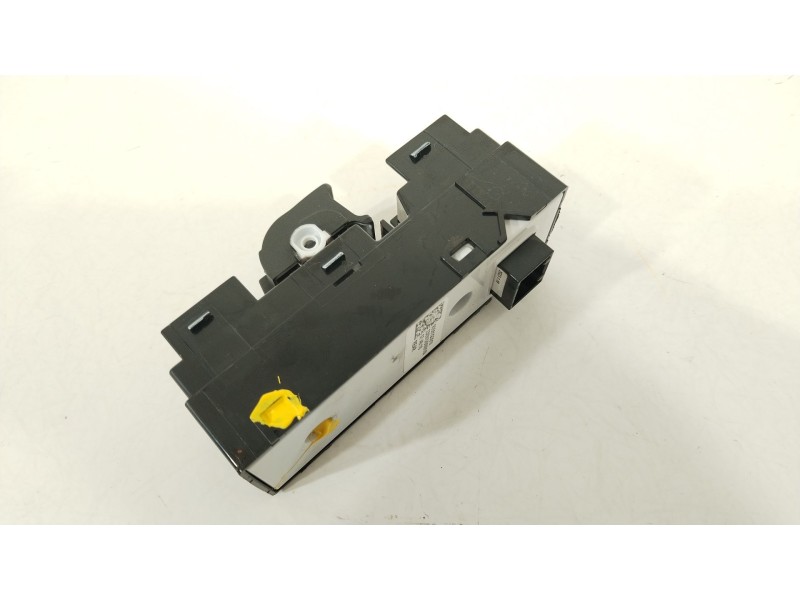 Recambio de mando elevalunas trasero izquierdo para hyundai i30 (pde, pd, pden) 1.5 referencia OEM IAM 93581G3010  