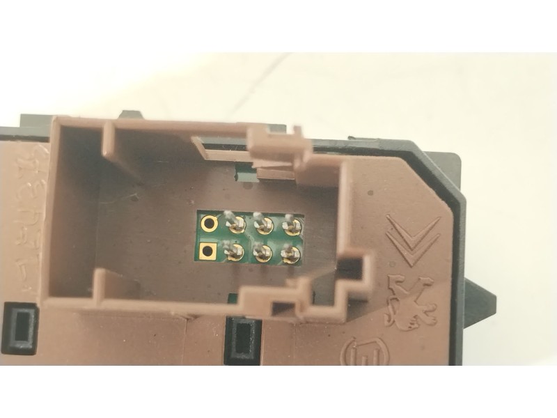 Recambio de mando multifuncion para opel crossland x / crossland (p17, p2qo) 1.2 (75) referencia OEM IAM YP00032077 YP00032777 
