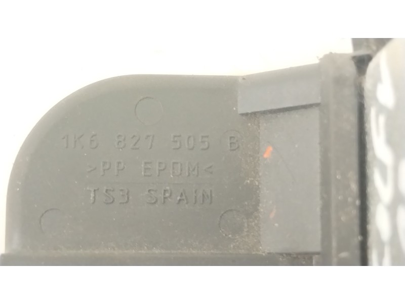 Recambio de cerradura maletero / porton para volkswagen golf v (1k1) 1.6 fsi referencia OEM IAM 1K6827505B  
