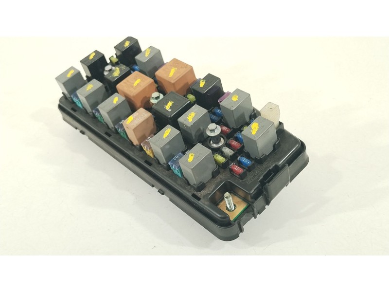 Recambio de caja reles / fusibles para chevrolet captiva (c100, c140) 2.0 d referencia OEM IAM 07185D 95037413 
