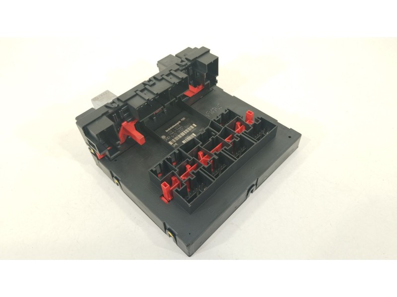 Recambio de caja reles / fusibles para volkswagen golf v (1k1) 1.6 fsi referencia OEM IAM 1K0937049S 28000674 