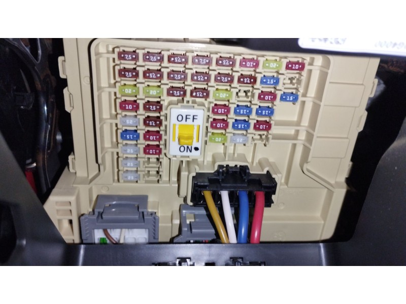 Recambio de caja reles / fusibles para hyundai i30 (pde, pd, pden) 1.5 referencia OEM IAM 91955G4290 G42902303090018 