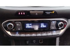 Recambio de mando climatizador para hyundai i30 (pde, pd, pden) 1.5 referencia OEM IAM 97250G4CA0  