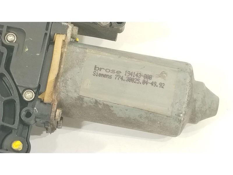 Recambio de motor elevalunas delantero derecho para volkswagen golf iii (1h1) 2.0 referencia OEM IAM 1H0959802  