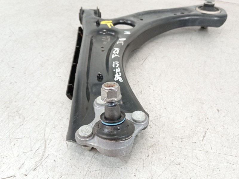 Recambio de brazo suspension inferior delantero izquierdo para seat ibiza (kj1) fr referencia OEM IAM 2Q0407151D  