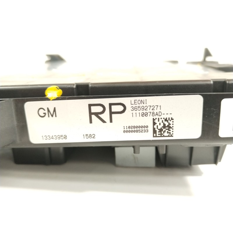 Recambio de caja reles / fusibles para opel astra j (p10) 2.0 cdti (68) referencia OEM IAM 13343950 365927271 