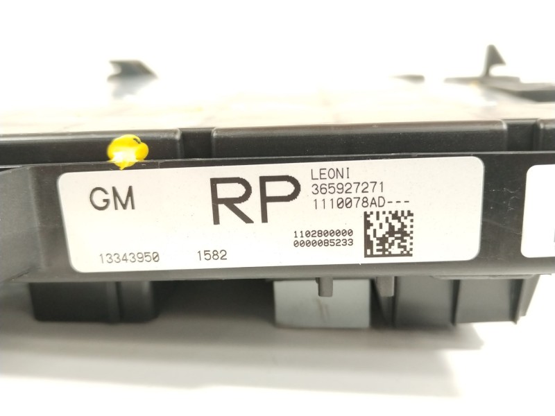 Recambio de caja reles / fusibles para opel astra j (p10) 2.0 cdti (68) referencia OEM IAM 13343950 365927271 