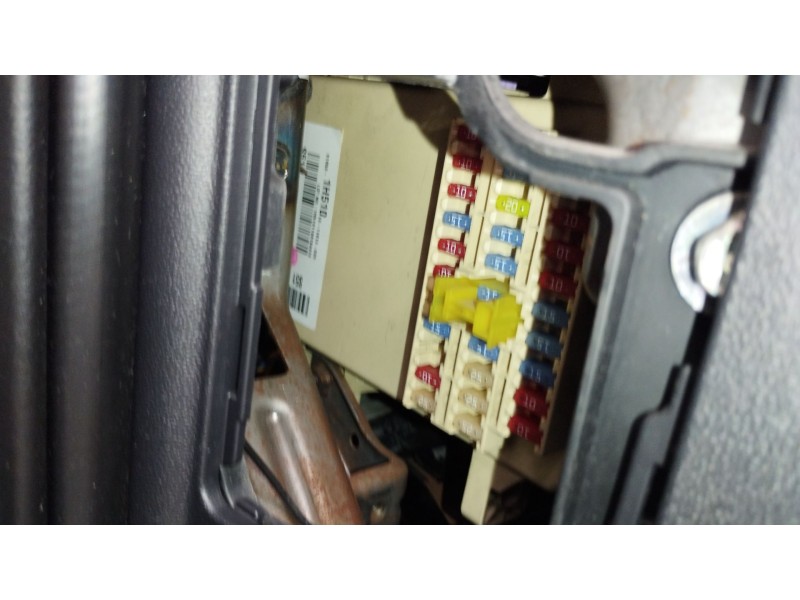 Recambio de caja reles / fusibles para hyundai i30 (gd) 1.6 crdi referencia OEM IAM 919501H510  