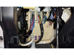 Recambio de caja reles / fusibles para toyota rav 4 iv (_a4_) 2.5 hybrid (ava42_) referencia OEM IAM 8273042811 63586798 