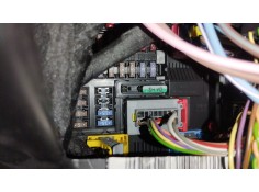 Recambio de caja reles / fusibles para peugeot 308 ii (lb_, lp_, lw_, lh_, l3_) 1.5 bluehdi 100 referencia OEM IAM 9830790580  