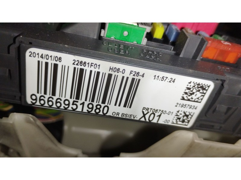 Recambio de caja reles / fusibles para citroën ds3 (sa_) 1.2 vti 82 referencia OEM IAM 9666951980  