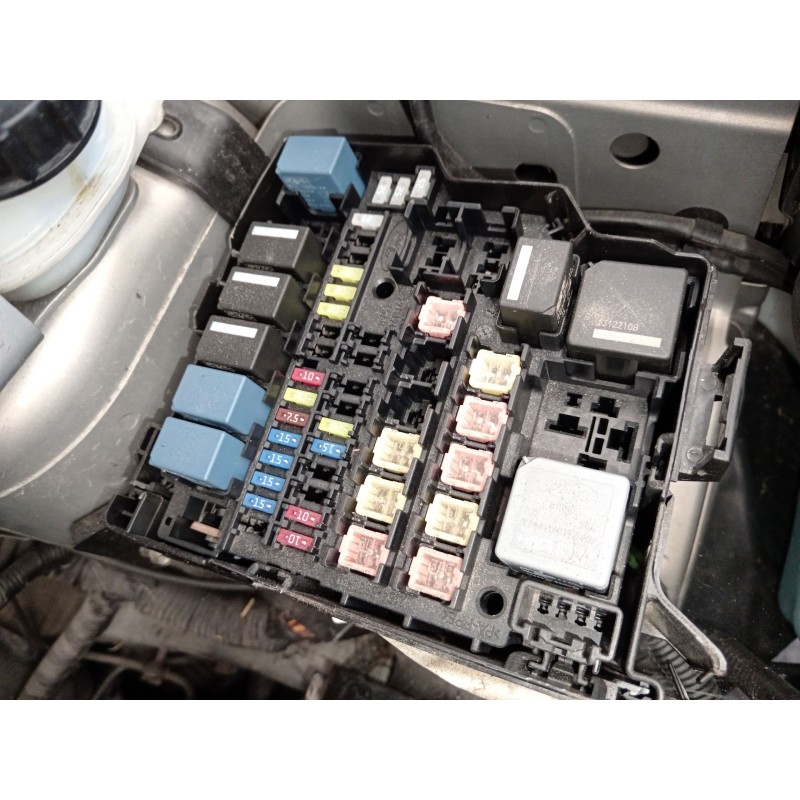 Recambio de caja reles / fusibles para ford b-max (jk) 1.6 tdci referencia OEM IAM AV1T14K012NAD EE00E12546797000 