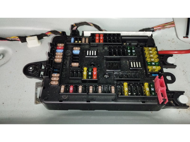 Recambio de caja reles / fusibles para bmw 1 (f20) 116 d referencia OEM IAM 9337881 MS20140510 