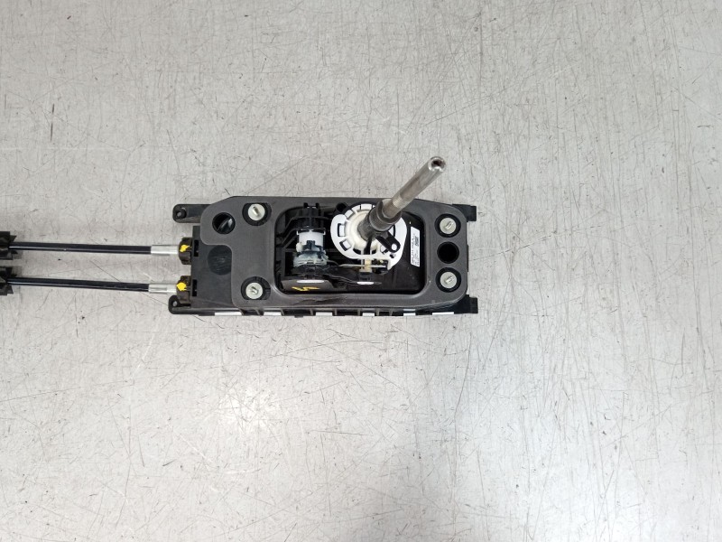 Recambio de palanca cambio para seat ibiza (kj1) fr referencia OEM IAM 5R3711049G  