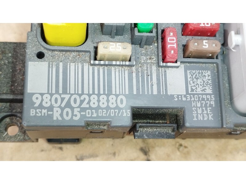 Recambio de caja reles / fusibles para peugeot partner furgoneta/monovolumen 1.6 hdi referencia OEM IAM 9807028880  