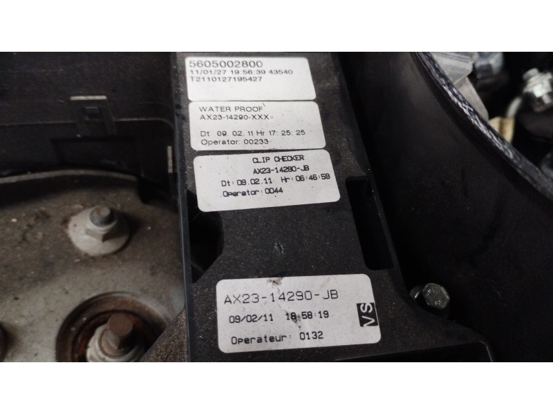 Recambio de caja reles / fusibles para jaguar xf 3.0 v6 diesel luxury referencia OEM IAM AX2314290JB  