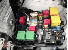 Recambio de caja reles / fusibles para peugeot 208 i (ca_, cc_) 1.2 vti 82 referencia OEM IAM 9804848480 BFRM2010ECOV01 
