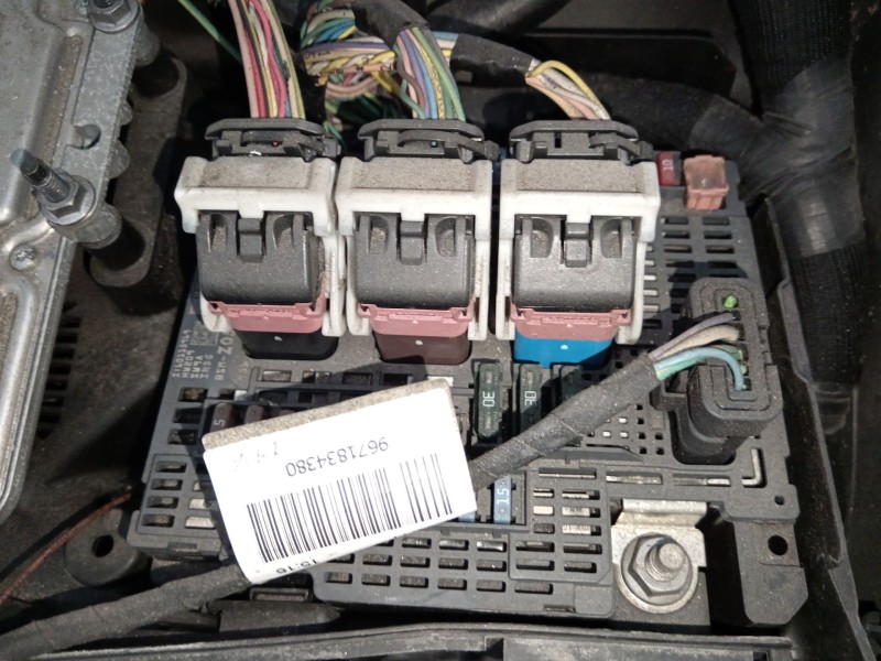 Recambio de caja reles / fusibles para peugeot 508 sw i (8e_) 2.2 hdi referencia OEM IAM 9674922180 BSMZ05 