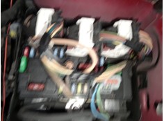 Recambio de caja reles / fusibles para citroën c3 ii (sc_) 1.2 thp 110 referencia OEM IAM 9667199680  