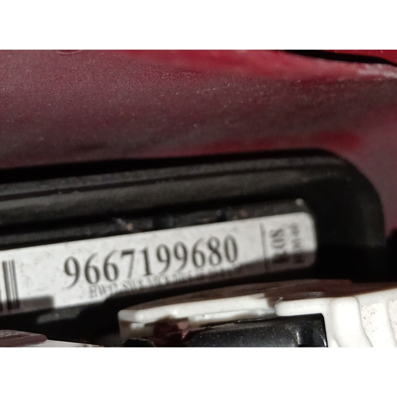 Recambio de caja reles / fusibles para citroën c3 ii (sc_) 1.2 thp 110 referencia OEM IAM 9667199680  
