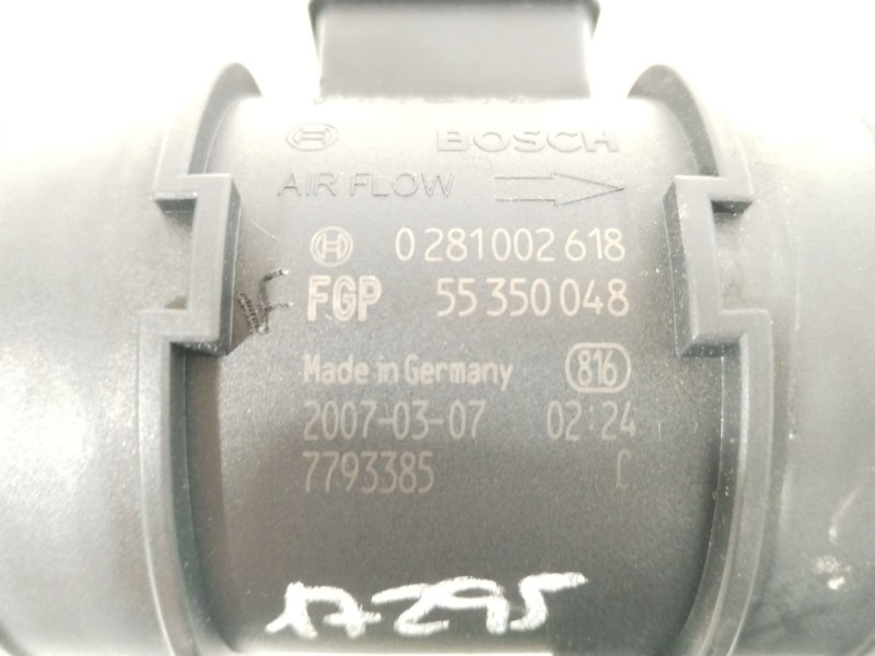 Recambio de caudalimetro para chevrolet captiva (c100, c140) 2.0 d referencia OEM IAM 55350048 7793385 0281002618