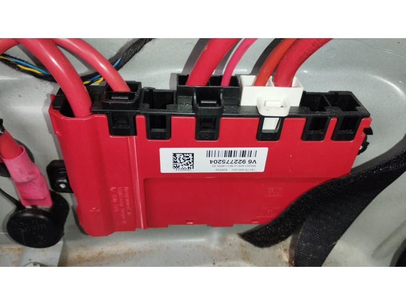 Recambio de caja reles / fusibles para bmw 1 (f20) 116 d referencia OEM IAM 922775204  
